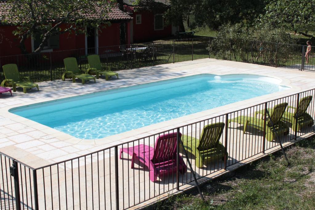 Hotel Le Couloubrier Ле-Мюи Экстерьер фото